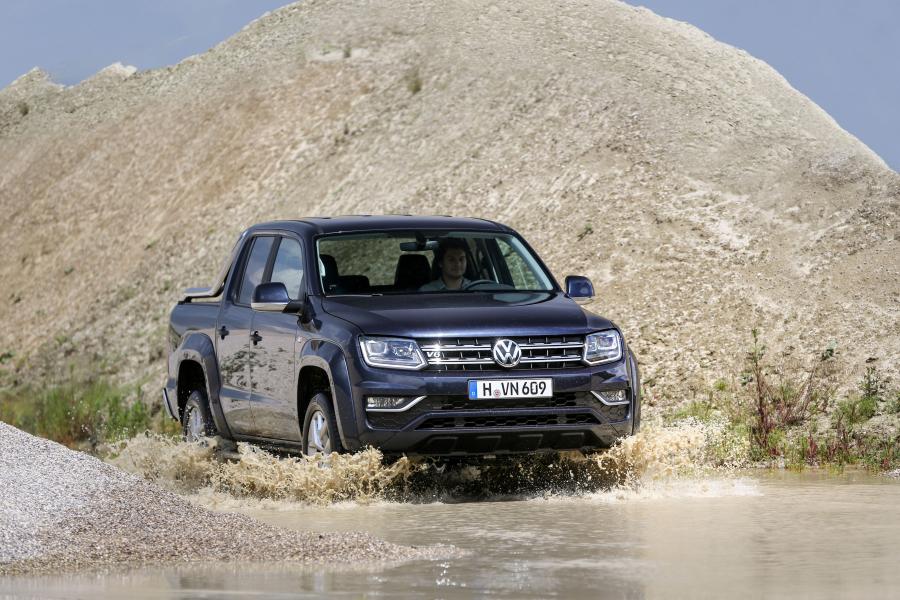  Volkswagen Amarok Double Cab Highline 2016 года  (фото 18 из 37)